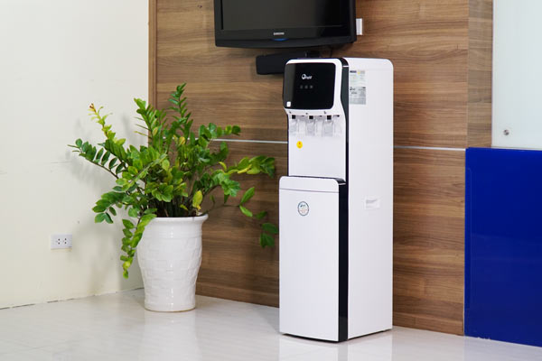 Máy Lọc Nước RO Tích Hợp Làm Nóng Lạnh Cao Cấp Fujie WPD5300C
