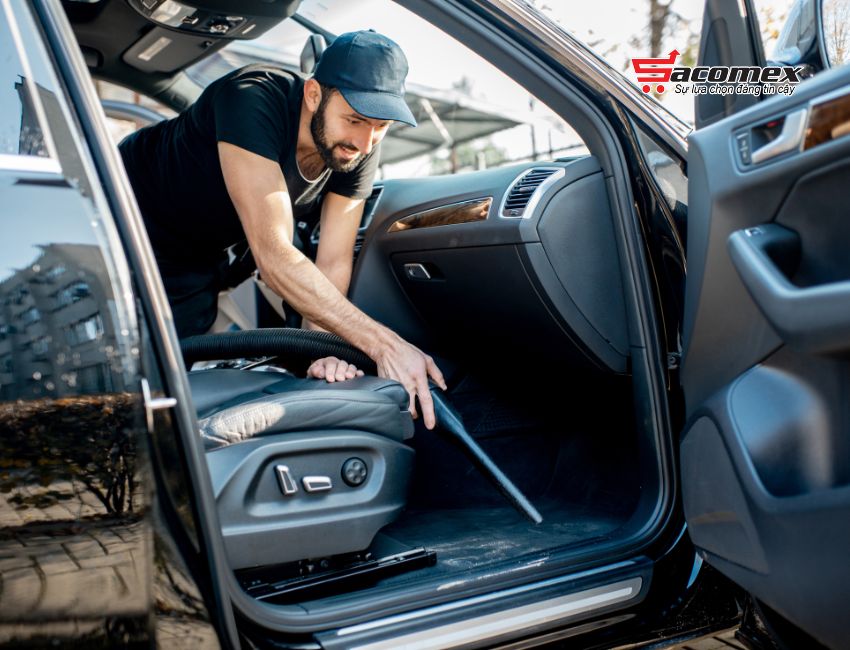 Cách sử dụng máy hút bụi ô tô đúng cách
