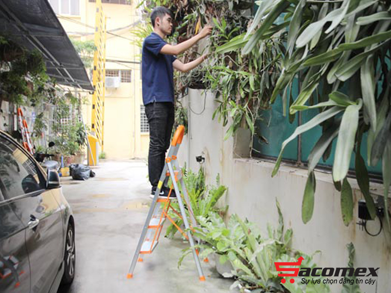 Ưu điểm và ứng dụng của thang nhôm ghế ADVINDEQ ADS-704