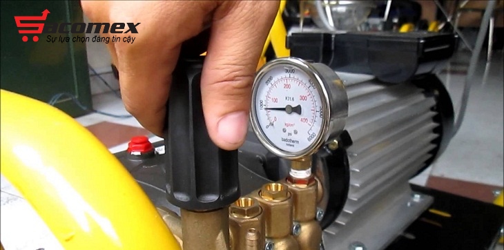 Van điều khiển nước bị hỏng