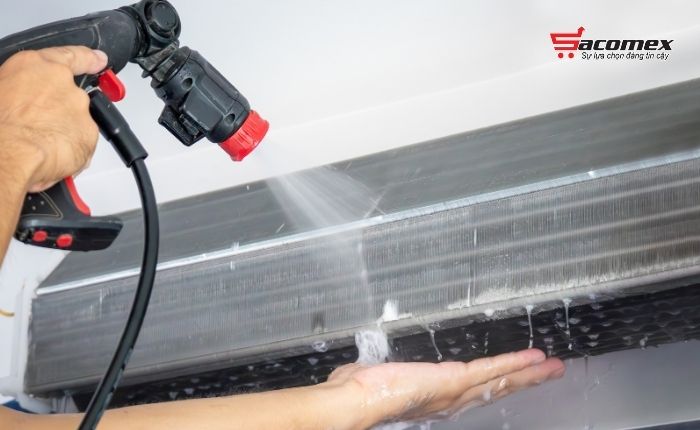 Kinh nghiệm chọn mua máy xịt rửa điều hòa chuẩn kỹ thuật