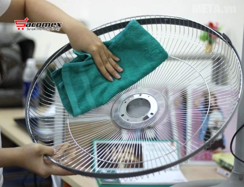 Lưu ý khi sử dụng quạt sạc điện để bền lâu