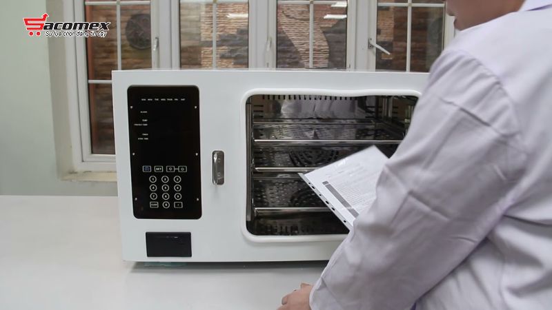 Hướng dẫn sử dụng và bảo quản tủ sấy dụng cụ y tế