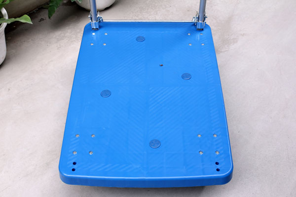 Điểm nhấn cấu tạo khác biệt của xe đẩy hàng sàn nhựa Advindeq PT-300