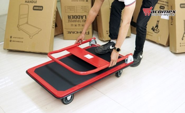 Đặc điểm nổi bật của xe đẩy hàng sàn thép 4 bánh Fujihome HT-430