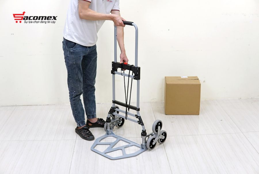 Giới thiệu về xe kéo đẩy leo cầu thang 6 bánh rút gọn Fujihome CC-6120