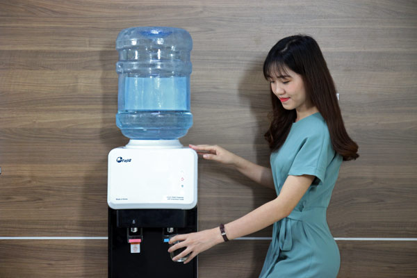 Cây nước nóng lạnh FujiE WD-1500U-KR